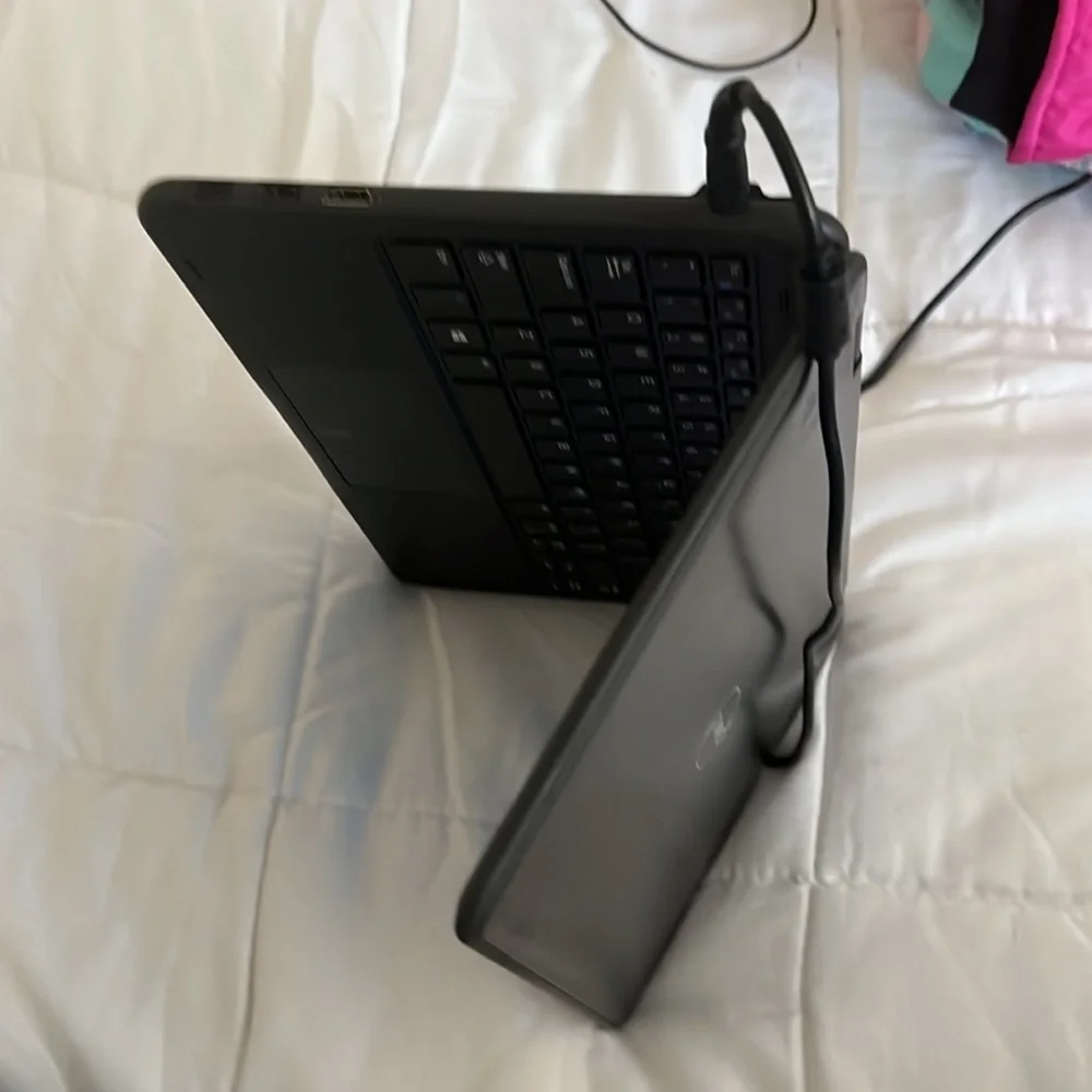 Black dell touch screen foldable laptop